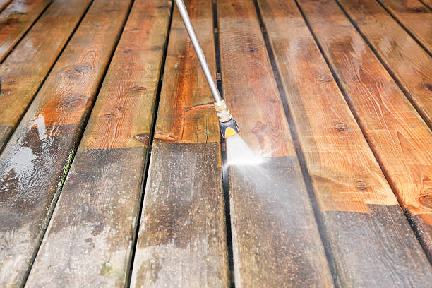 Why Choose Our Certified Pressure Washing Experts for Your Project Needs in Chocowinity, NC?